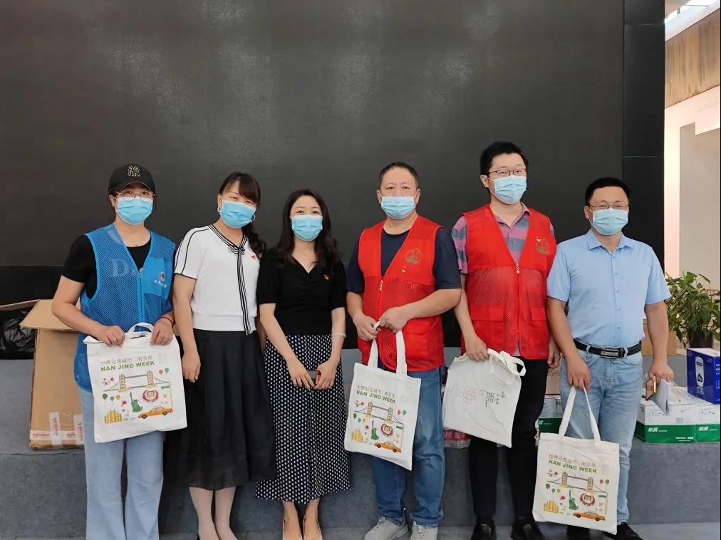 高度重視、立即行動(dòng)，為打贏疫情防控阻擊戰(zhàn)全力貢獻(xiàn)文投力量