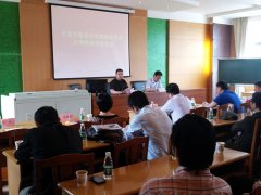 集團組織對市演藝集團總經(jīng)理柯軍進行試用期滿考核